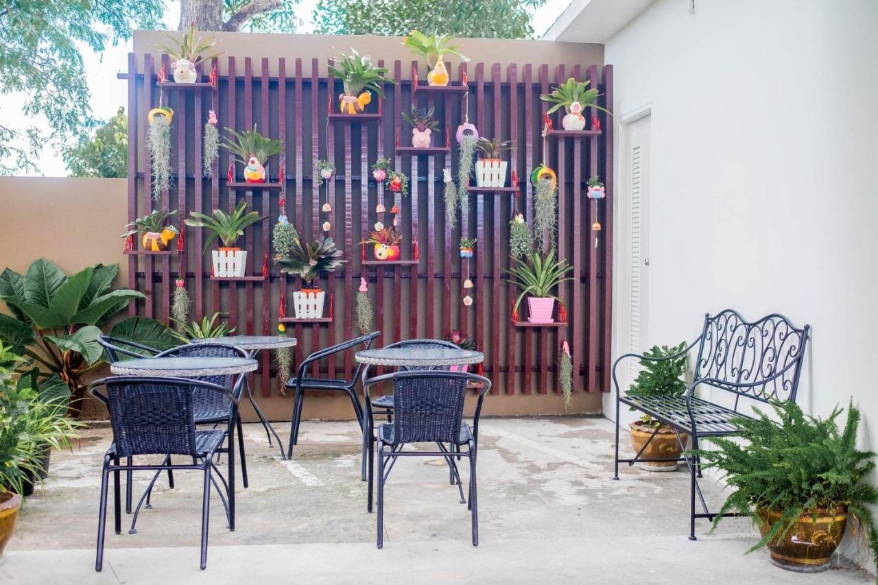 The Topaz Residence Phuket Town Exterior foto